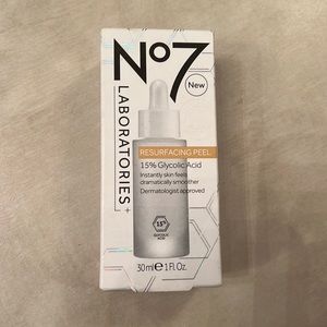 No. 7 Laboratories Resurfacing Peel